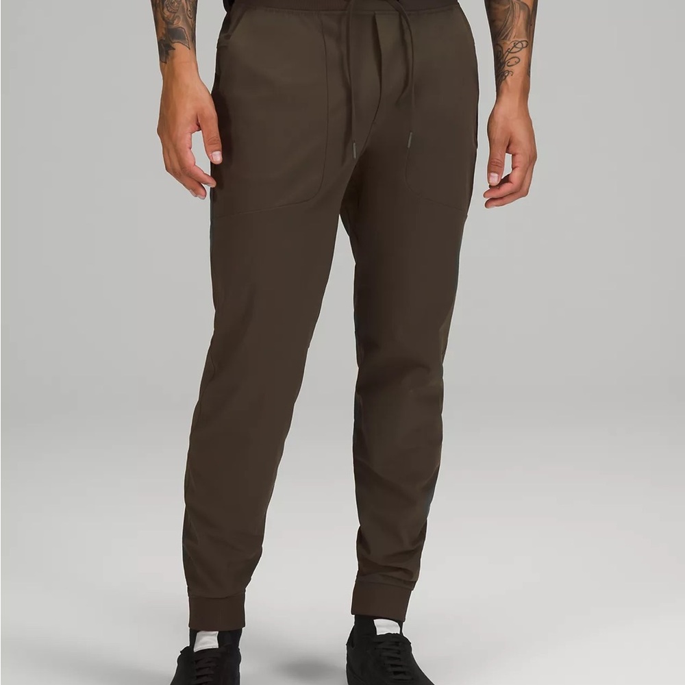 Lululemon ABC Jogger Shorter
Warpstreme